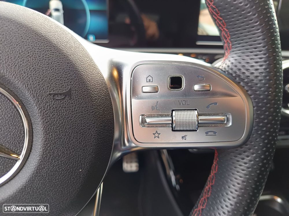 Mercedes-Benz A 200 AMG Line - 17