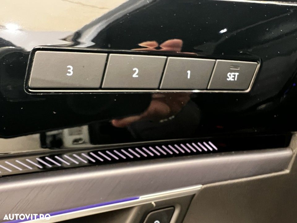 Volkswagen Touareg - 15