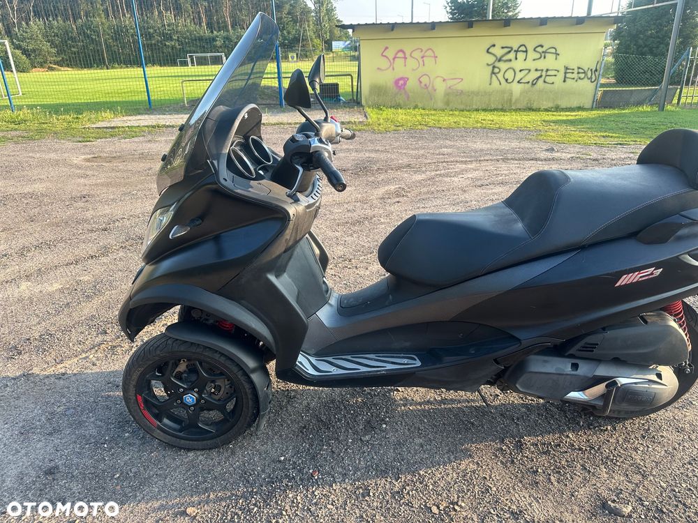 Piaggio MP-3 - 2