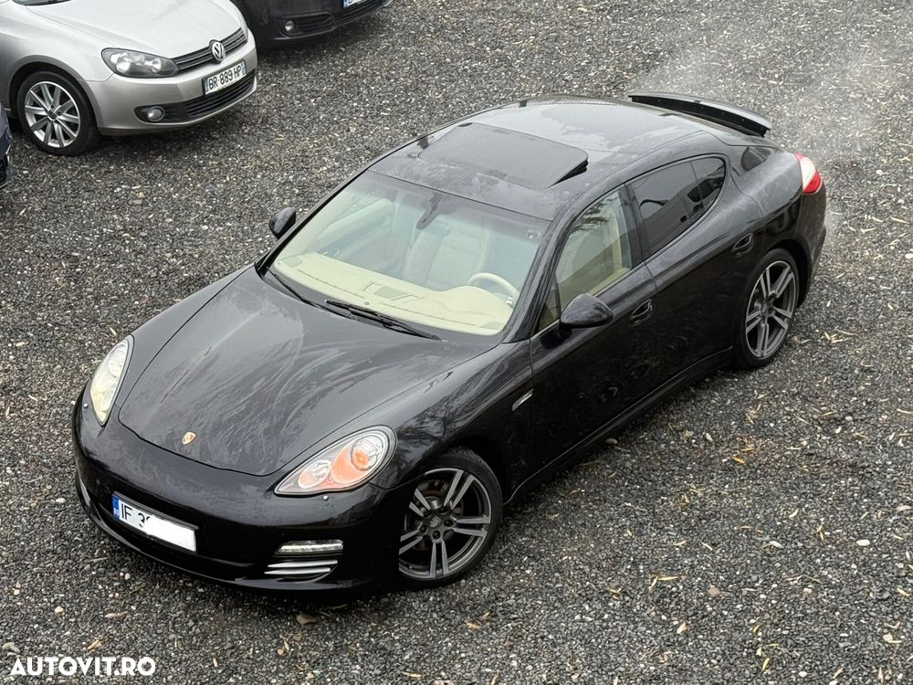 Porsche Panamera - 1