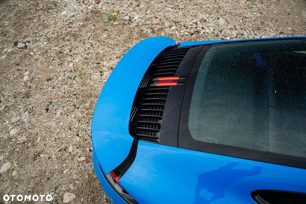 Porsche 911 Carrera S - 15