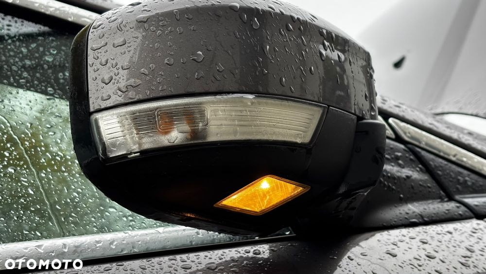 Ford Mondeo - 26