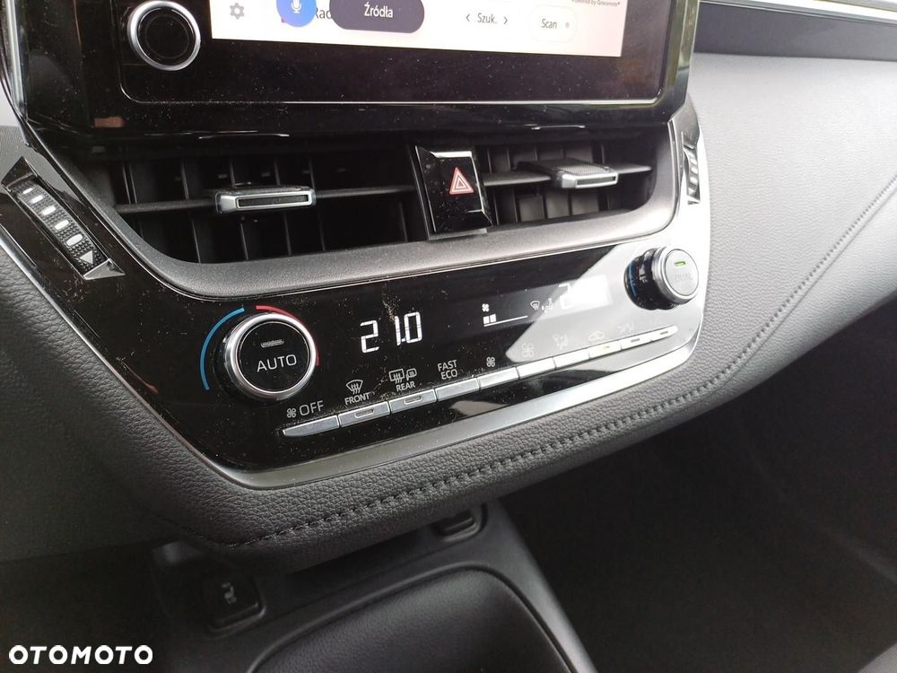 Toyota Corolla - 25
