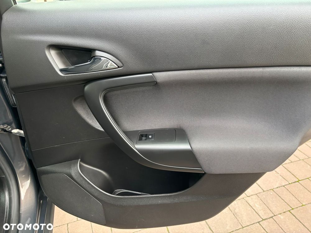 Opel Insignia 2.0 CDTI Design Edition - 32