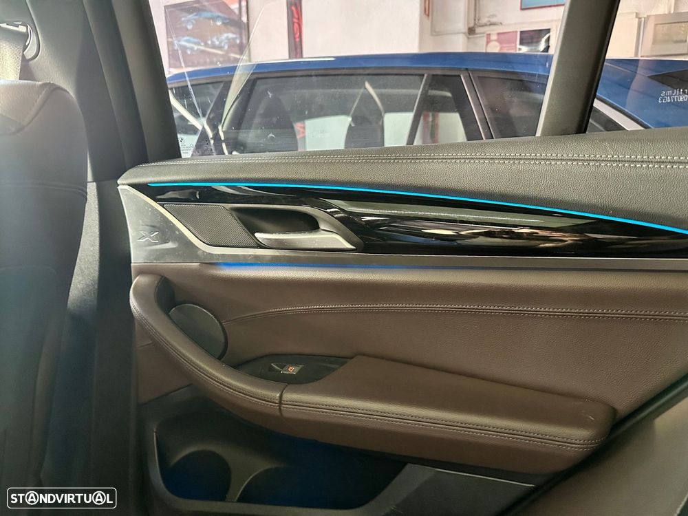 BMW iX3 M Sport Impressive - 19