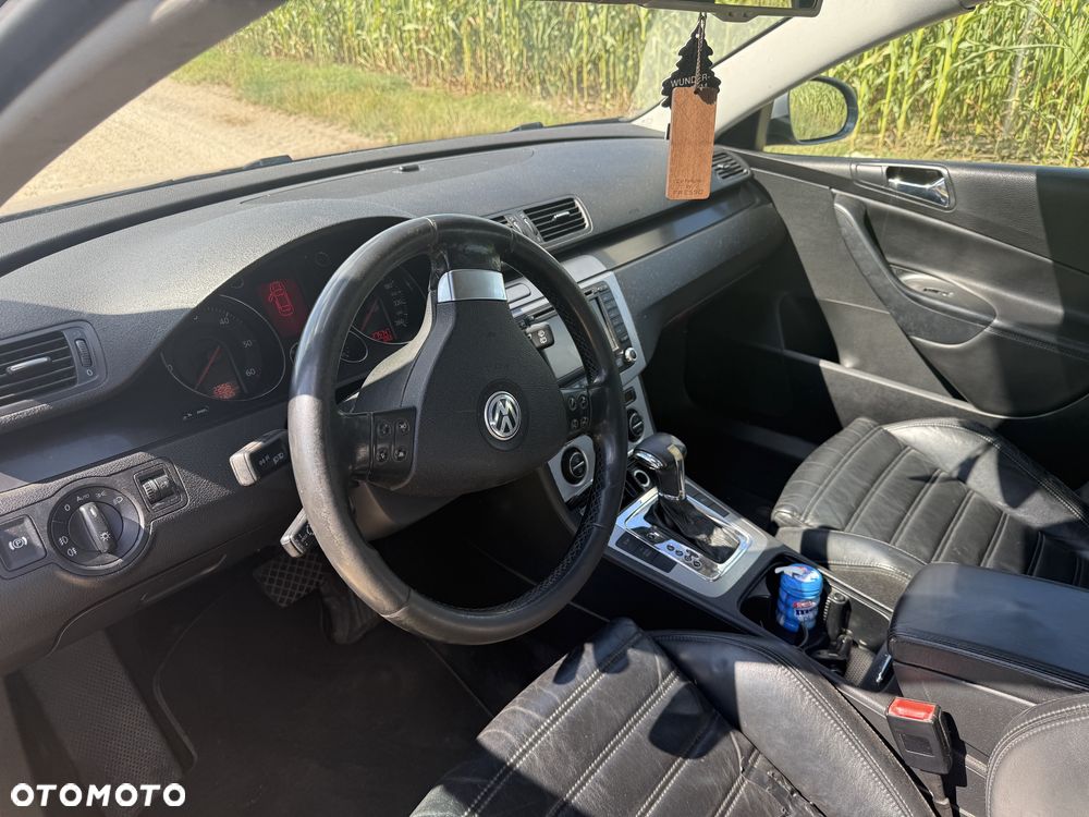 Volkswagen Passat - 5