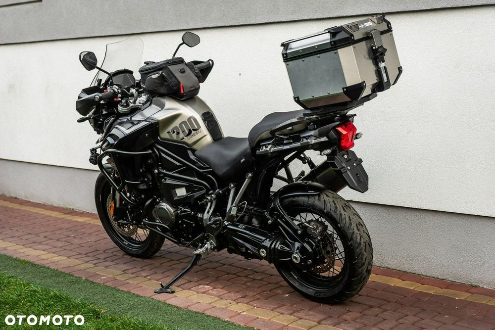 Triumph Tiger - 5