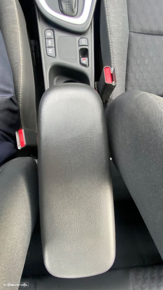 Toyota Yaris 1.5 HDF Comfort - 55
