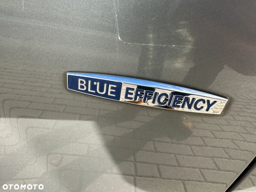 Mercedes-Benz Klasa C 180 BlueEFFICIENCY 7G-TRONIC Avantgarde - 18
