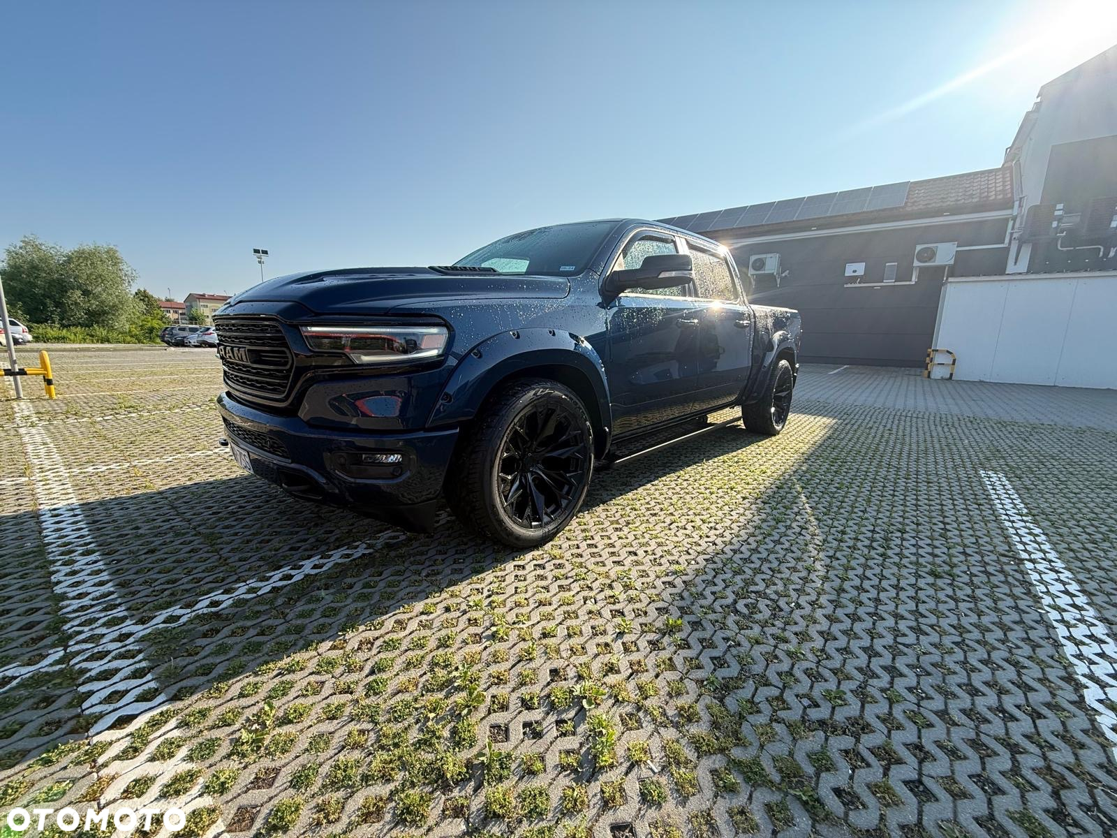 RAM 1500 5.7 Crew Cab Limited - 9