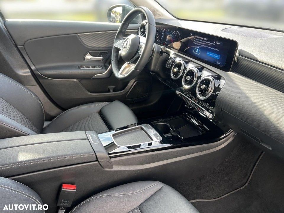 Mercedes-Benz A 180 - 12