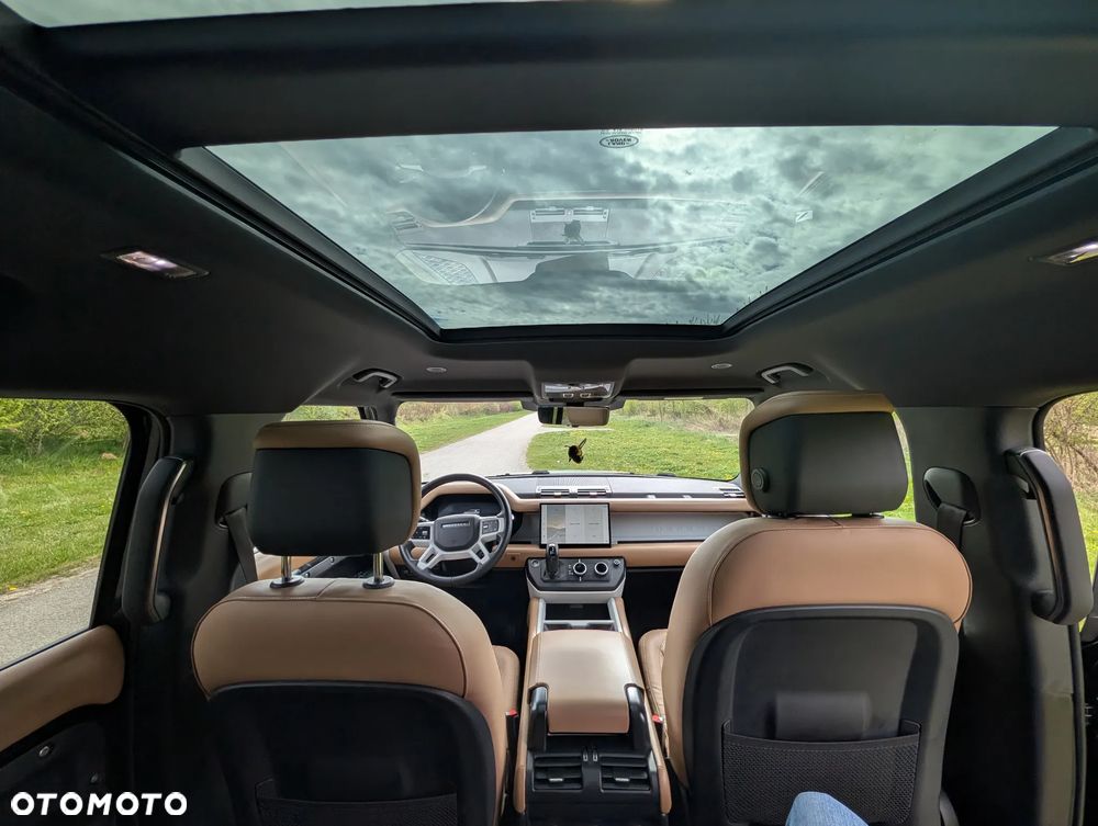 Land Rover Defender 3.0 D300 mHEV X-Dynamic HSE - 21