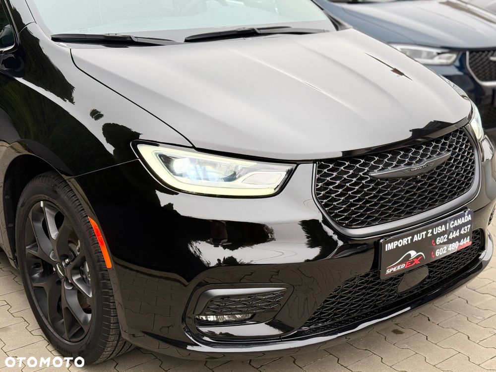 Chrysler Pacifica - 6
