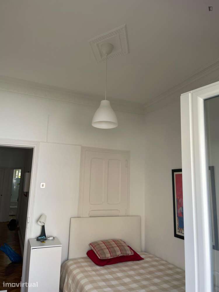 Quarto - localizado em Penha de França Lisbon - Grande imagem: 2/19