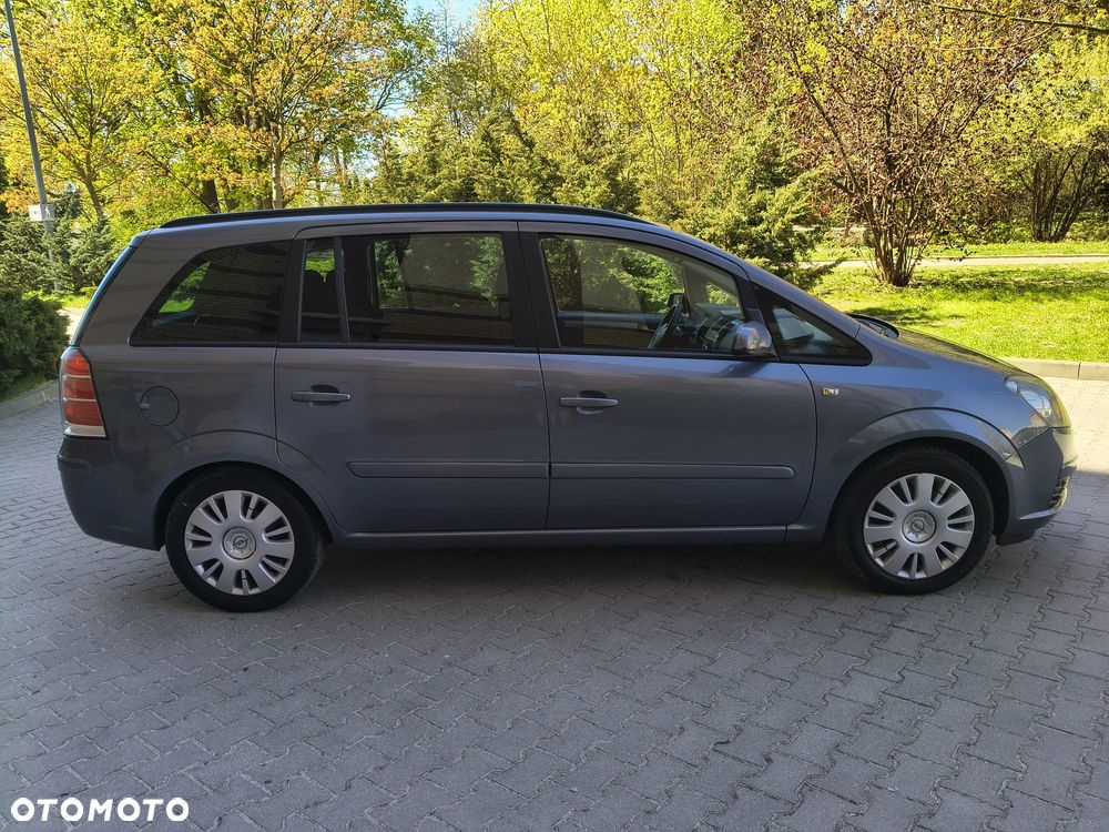 Opel Zafira - 11
