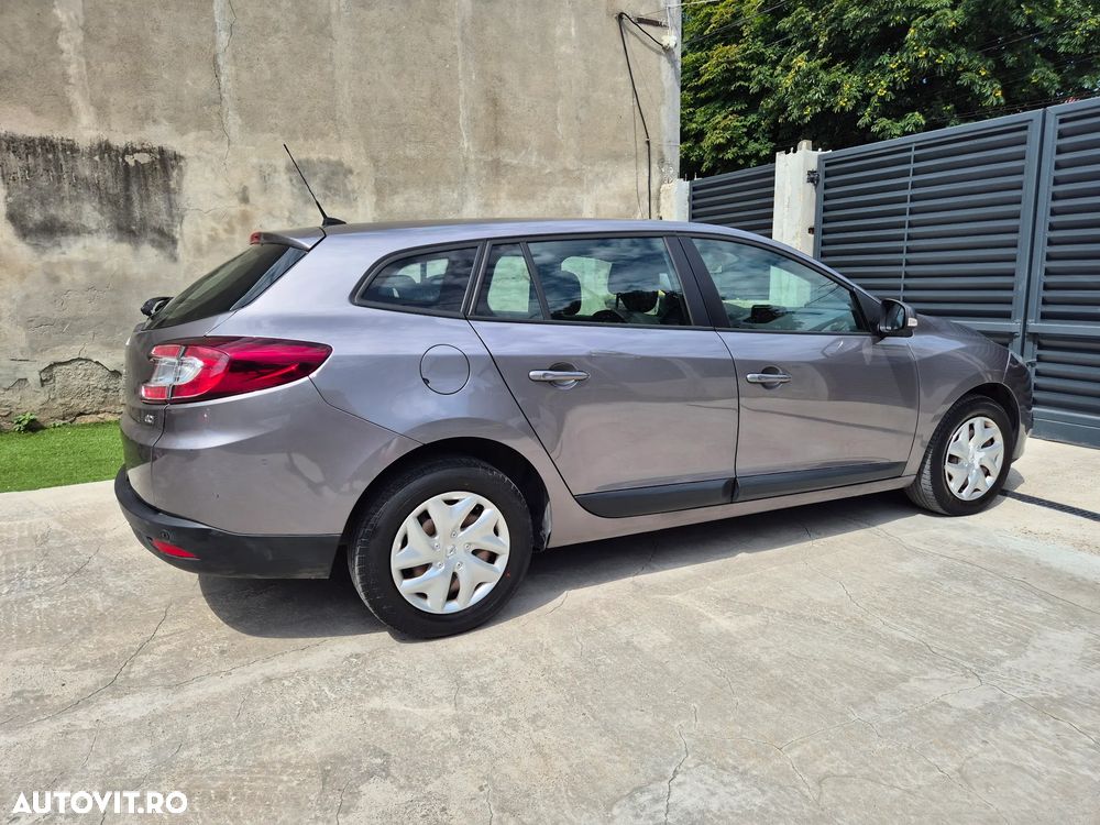 Renault Megane 1.5 dCi Expression - 9