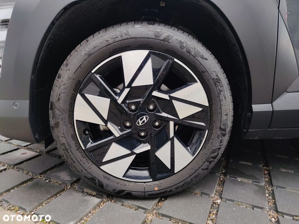 Hyundai Kona - 32