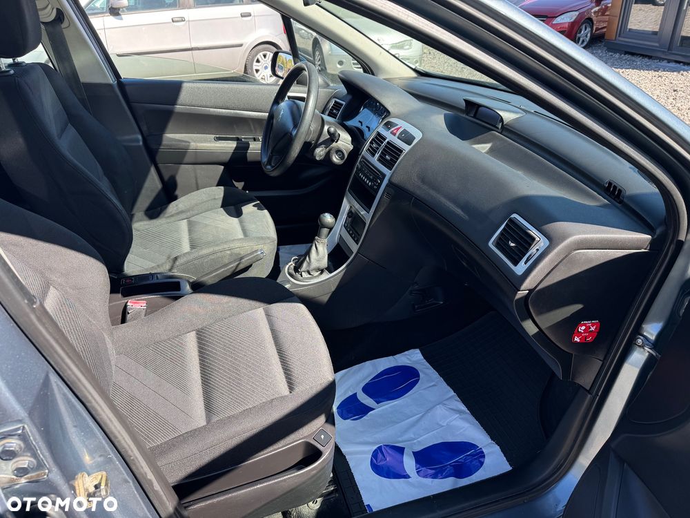 Peugeot 307 1.6 Premium - 17