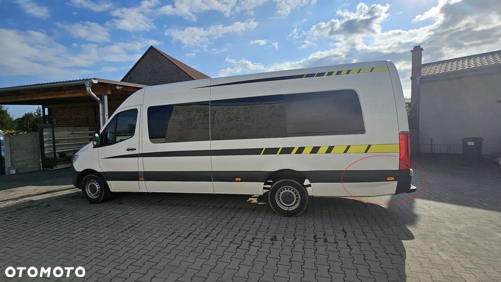 Mercedes-Benz Sprinter 907.235 - 5