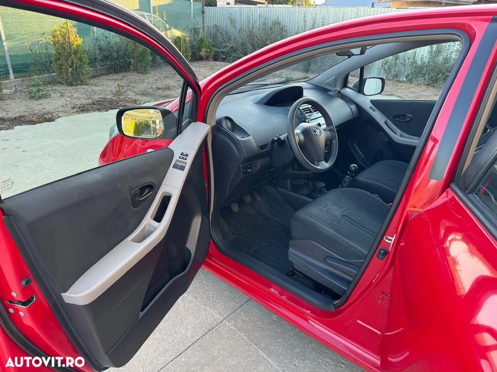 Toyota Yaris - 11