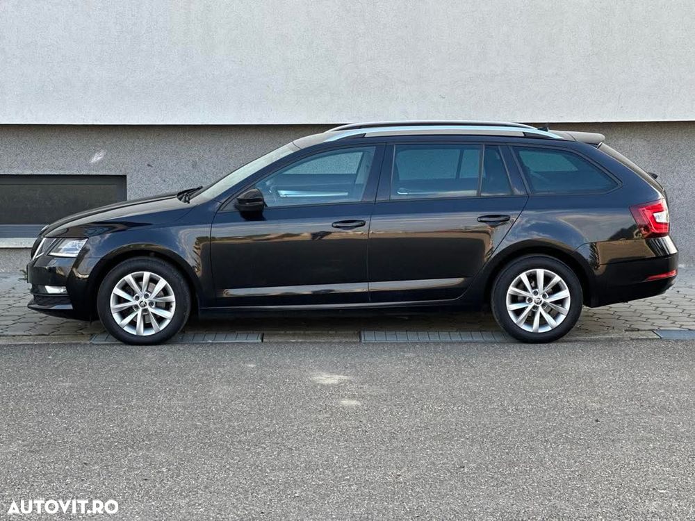 Skoda Octavia 2.0 TDI Sport Edition - 9