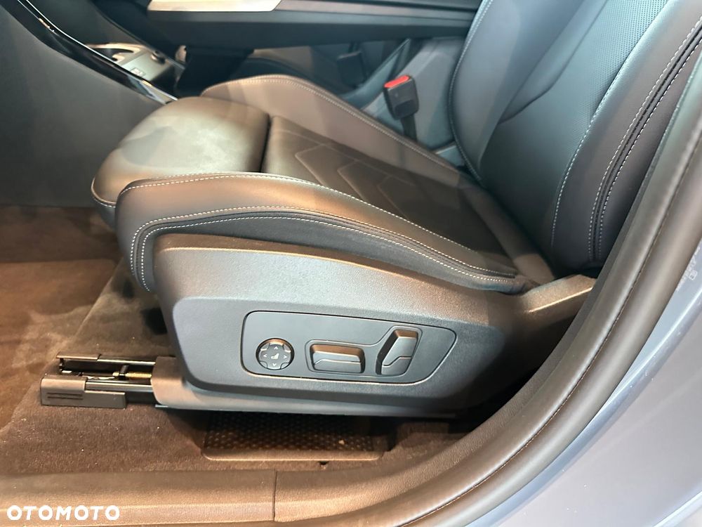 BMW X1 sDrive18d xLine - 18