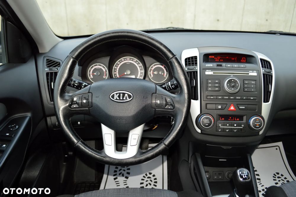 Kia Ceed - 15