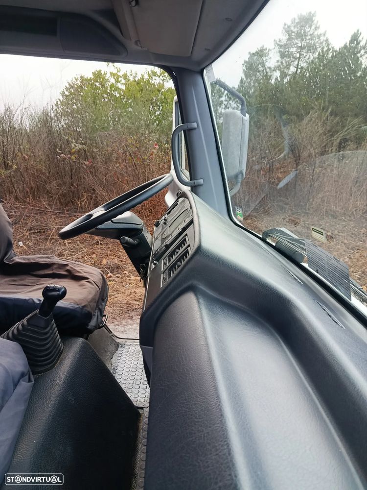 Nissan Atleon 140 - 12