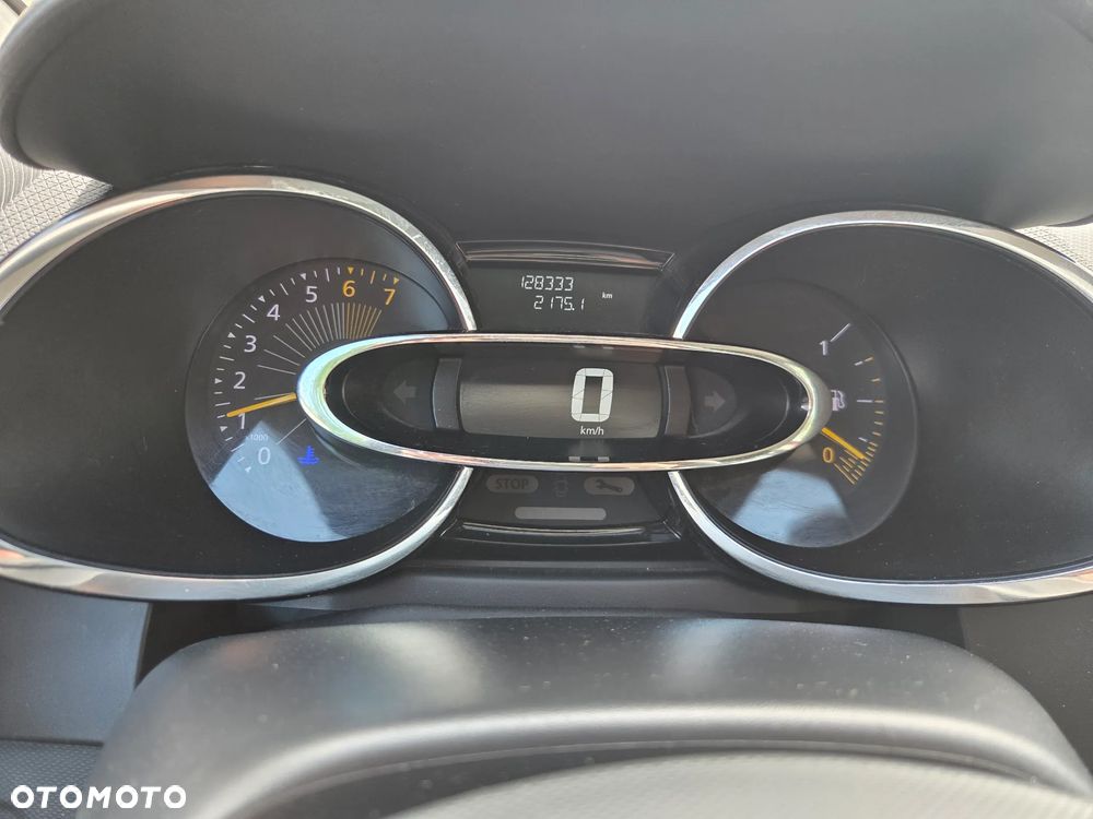 Renault Clio - 21
