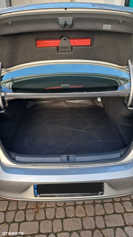 Volkswagen Passat ver-2-0-tdi-evo-essence-dsg - 9