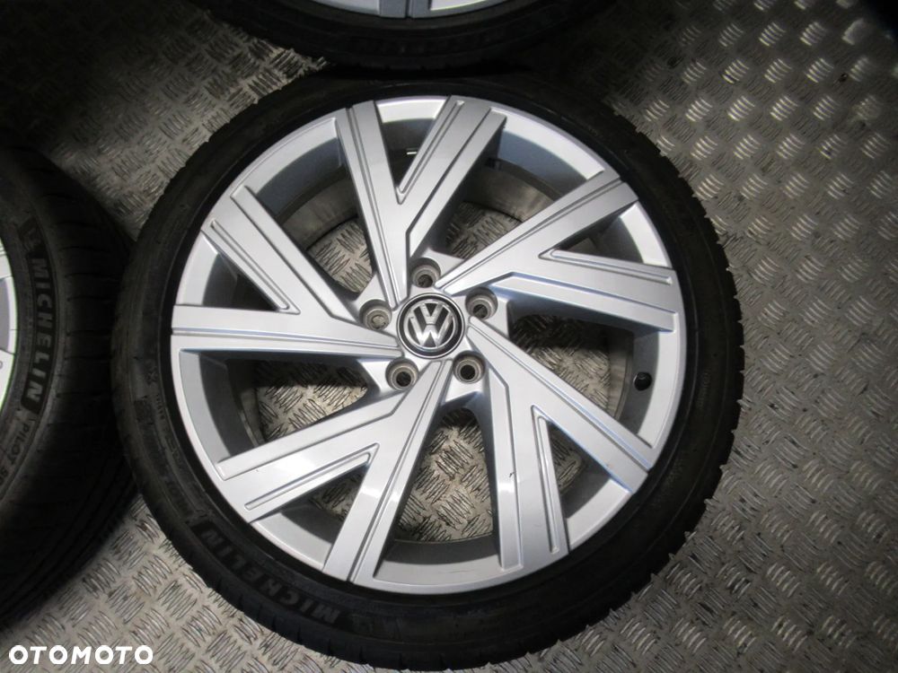 Koła Vw Golf VI VII VIII Caddy Jetta Passat 7,5Jx18 et51 5x112 7,4mm - 3
