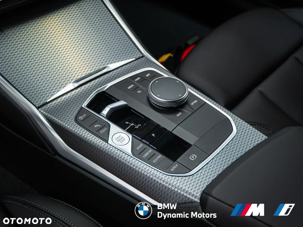 BMW Seria 3 318i - 28