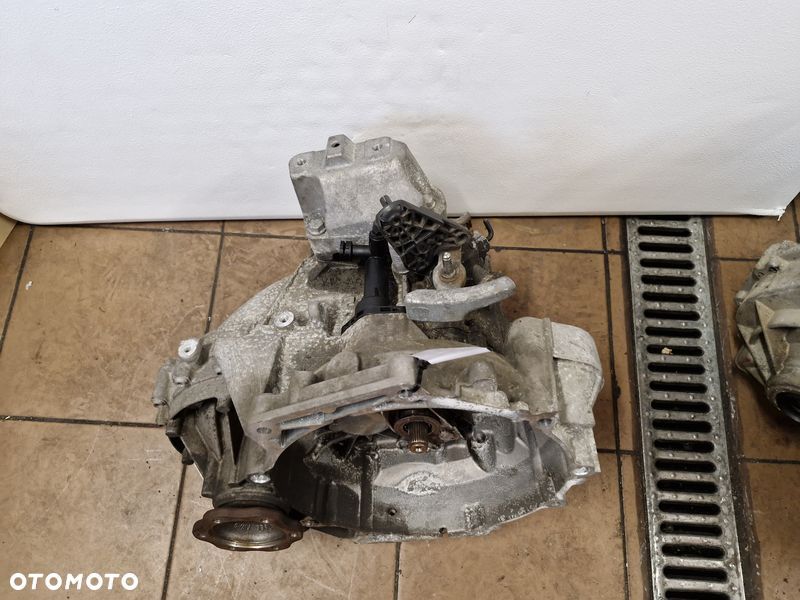 volkswagen golf 7 vii 1.0 tsi skrzynia biegów manual 6b fm6aj019 udm - 3