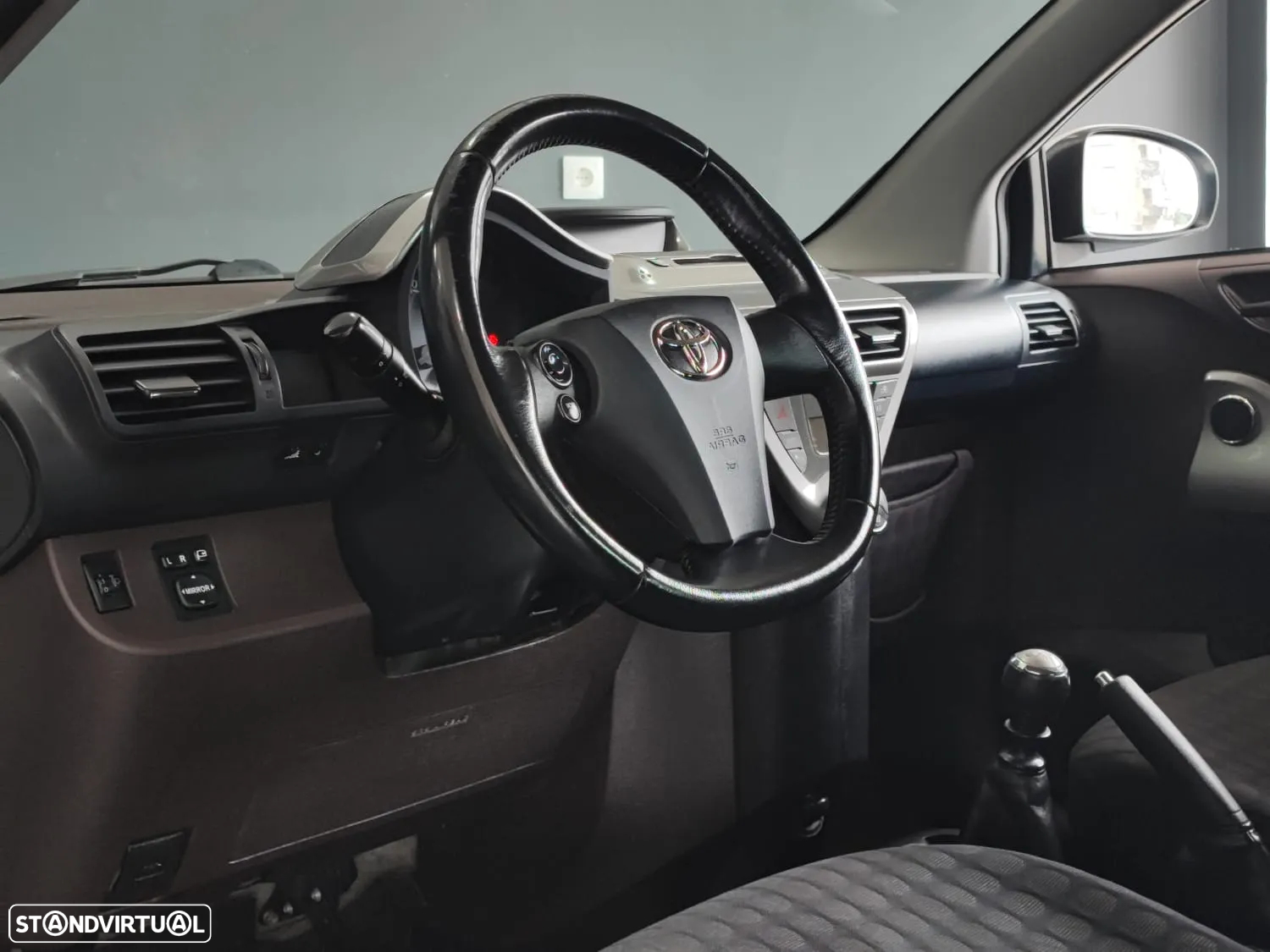 Toyota iQ 1.0 VVT-i 2 EP - 14