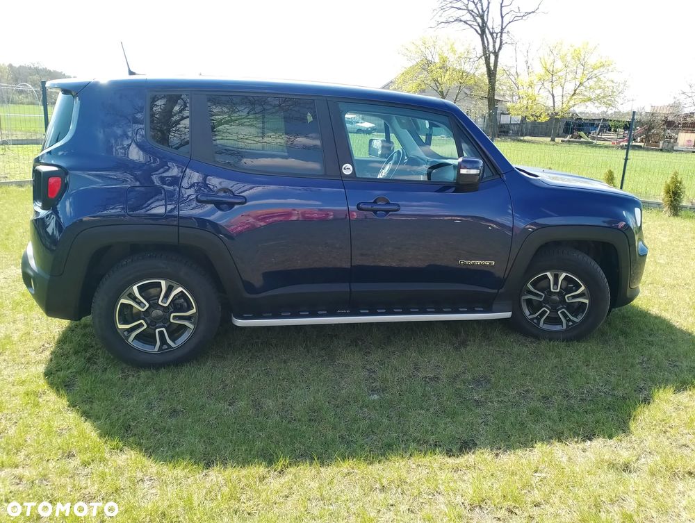 Jeep Renegade 1.6 MultiJet Night Eagle - 3