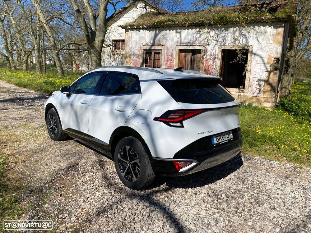 Kia Sportage 1.6 T-GDi HEV Tech - 39