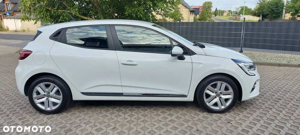 Renault Clio - 19
