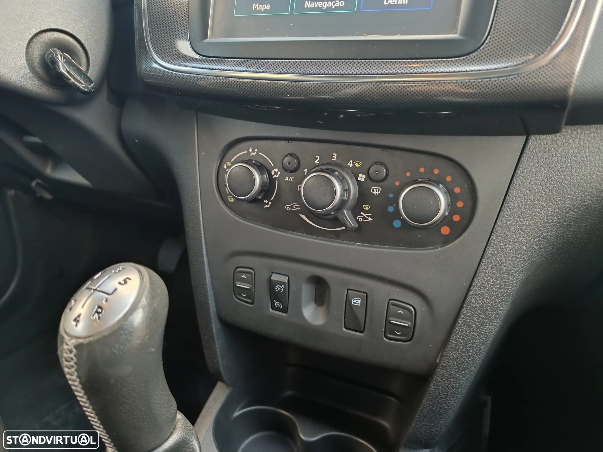 Dacia Logan MCV 0.9 TCe Stepway - 17