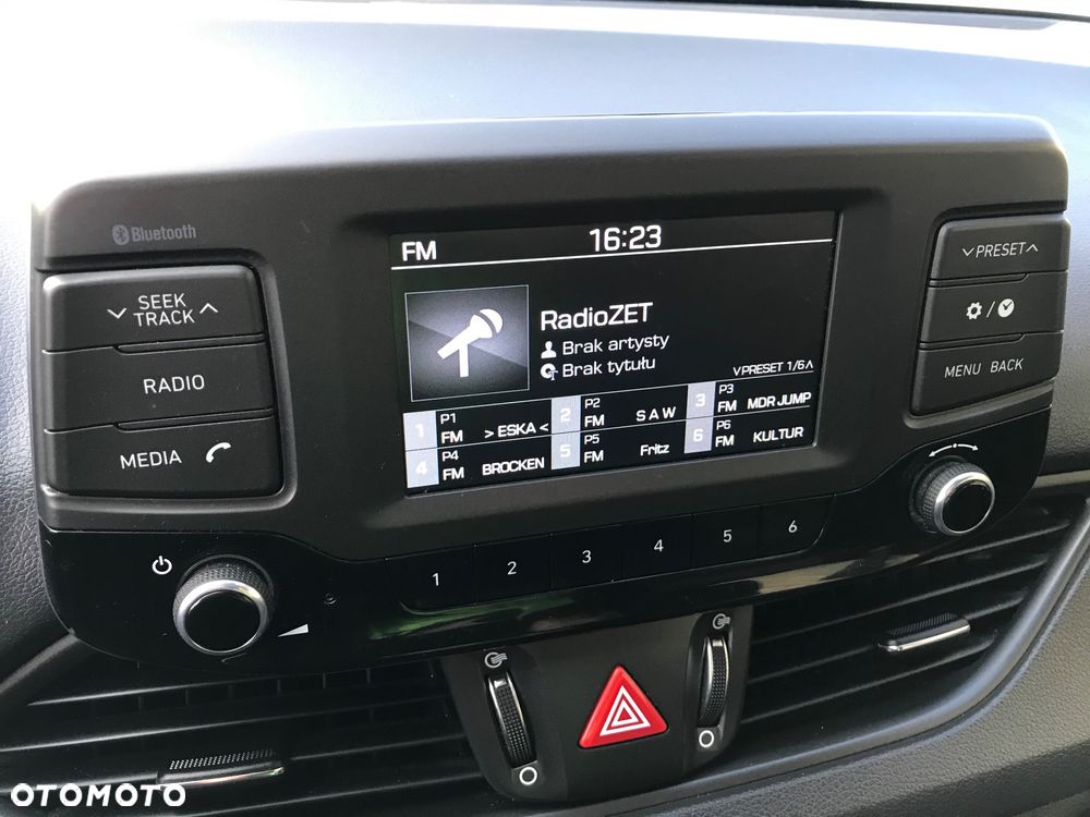 Hyundai i30 1.4 Passion Plus - 10