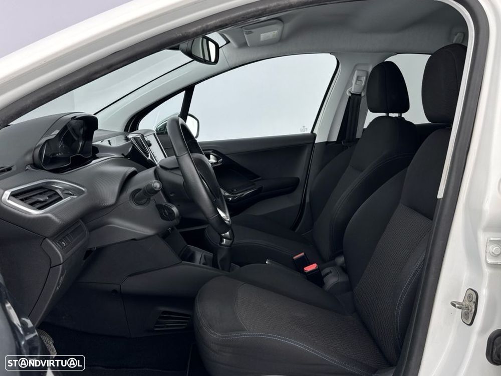 Peugeot 208 1.2 PureTech Allure - 11