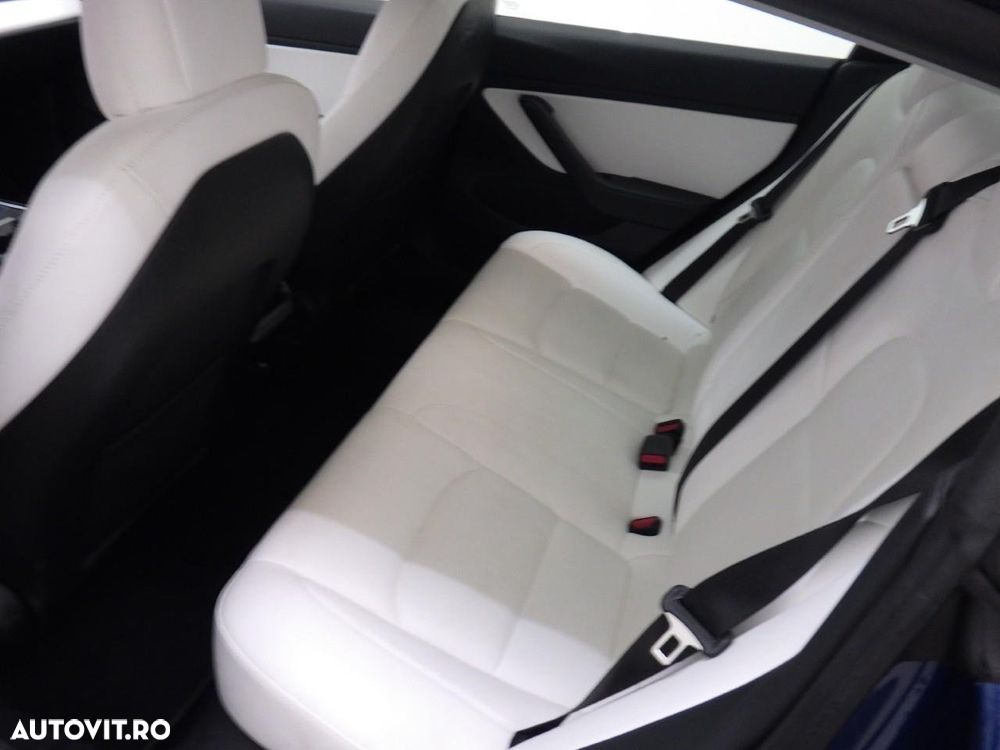 Tesla Model 3 Langstreckenbatterie Allradantrieb Dual Motor - 10