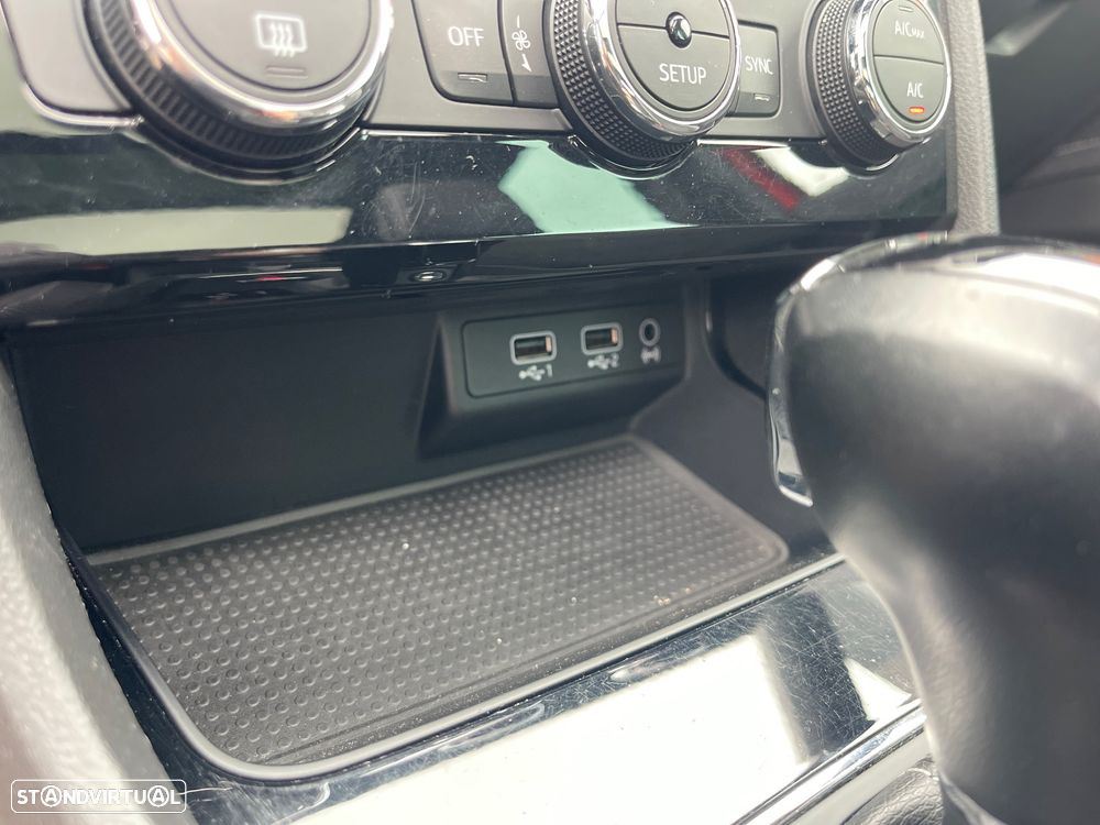 SEAT Leon ST 2.0 TSI Cupra 4Drive DSG S/S - 27