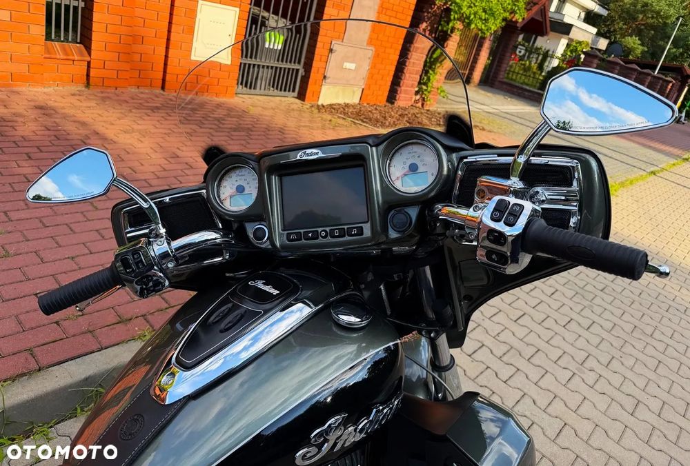Indian Roadmaster - 28