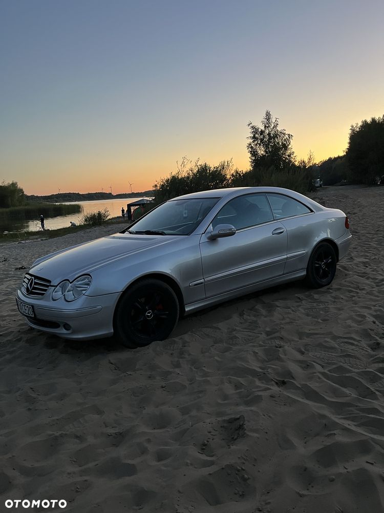 Mercedes-Benz CLK - 2