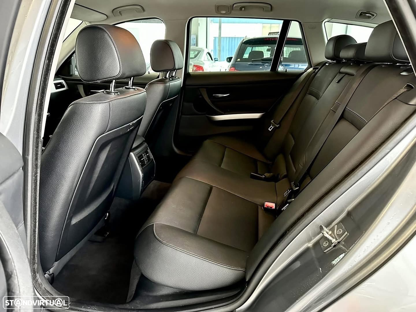 BMW 318 d Touring Navigation Sport - 10