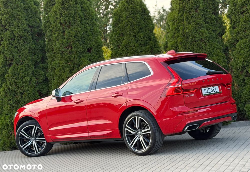 Volvo XC 60 D4 AWD Geartronic RDesign - 24