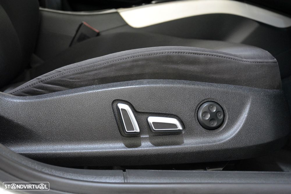 Audi A4 Avant 2.0 TDI DPF multitronic Ambiente - 14