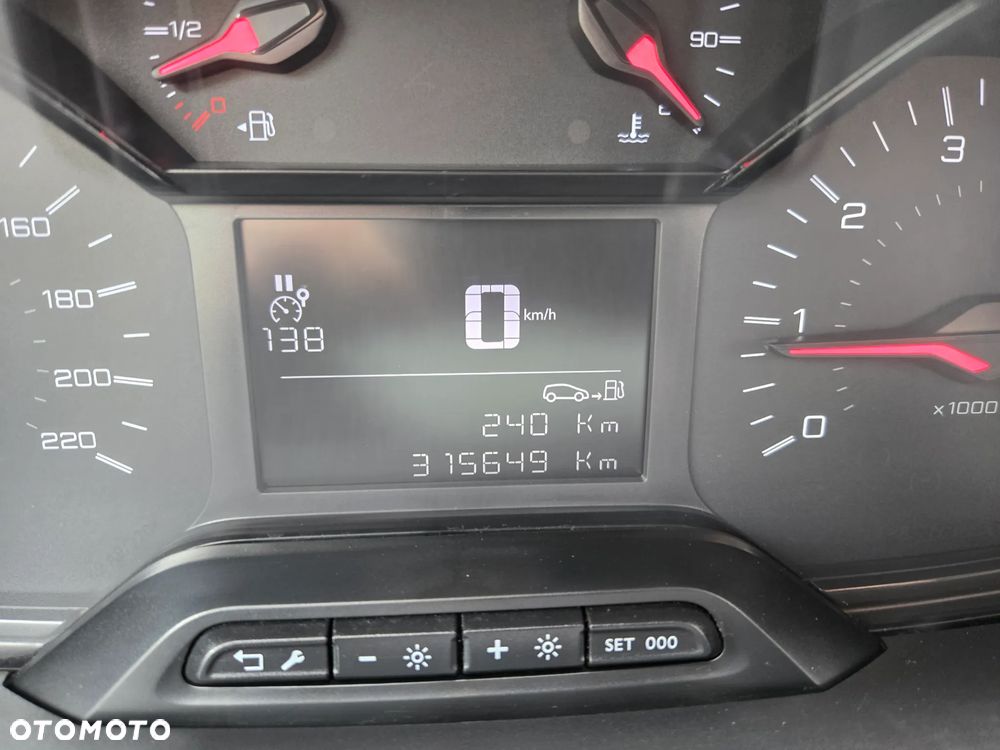 Peugeot Partner - 9