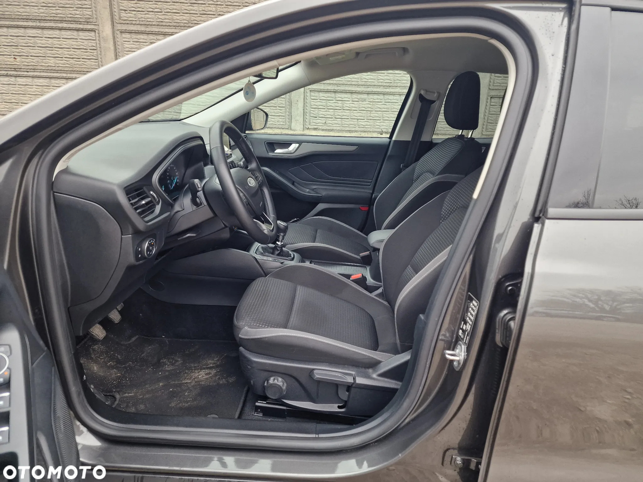 Ford Focus Turnier 1.0 EcoBoost Start-Stopp-System COOL&CONNECT - 9