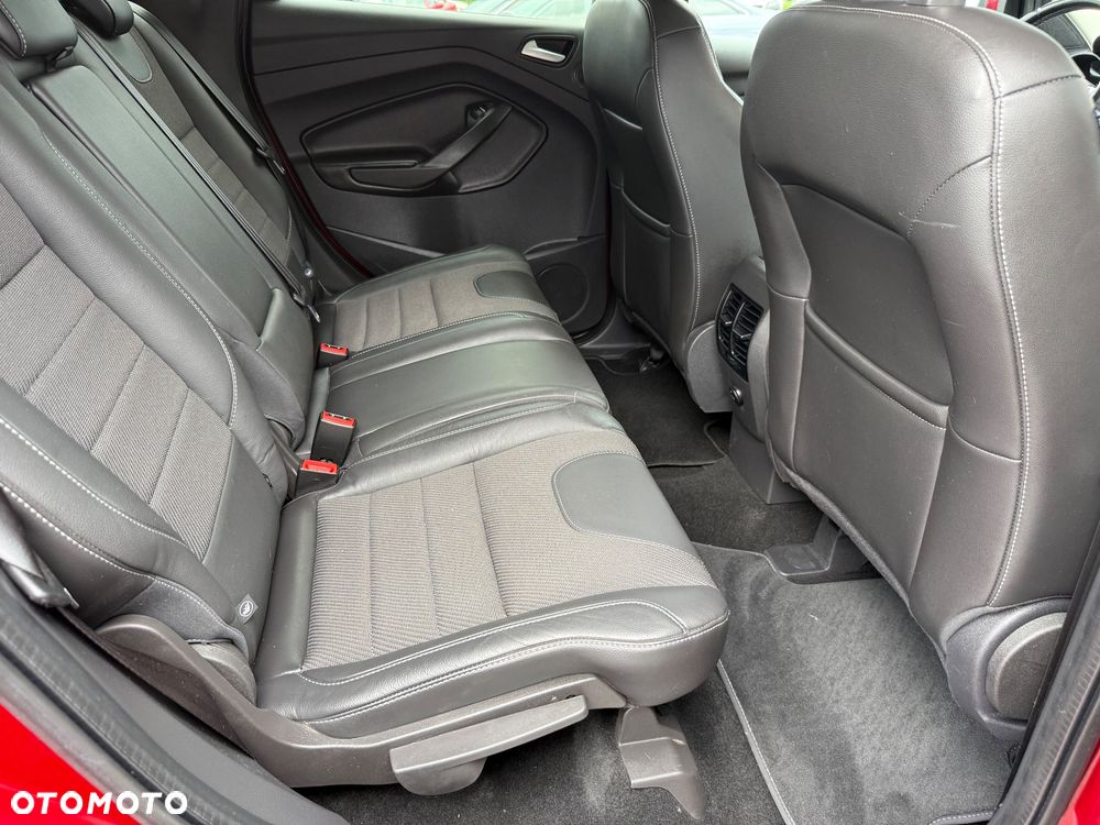 Ford Kuga - 24